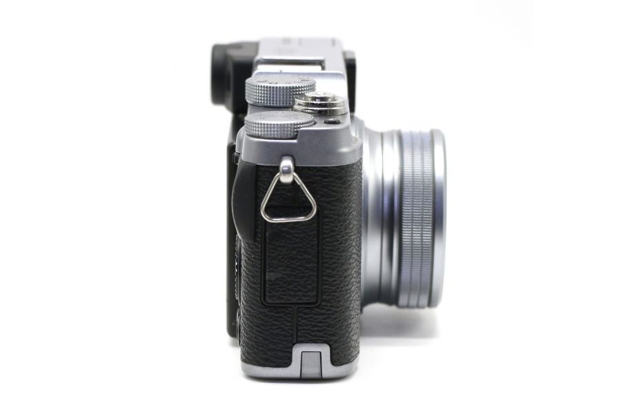 Фотокамера компактная Fujifilm X20 в упаковке