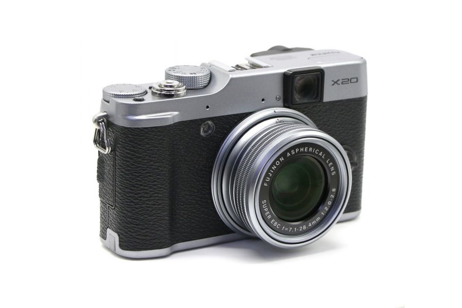 Фотокамера компактная Fujifilm X20 в упаковке