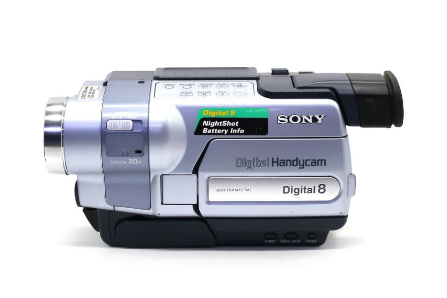 Видеокамера Sony DCR-TRV147E