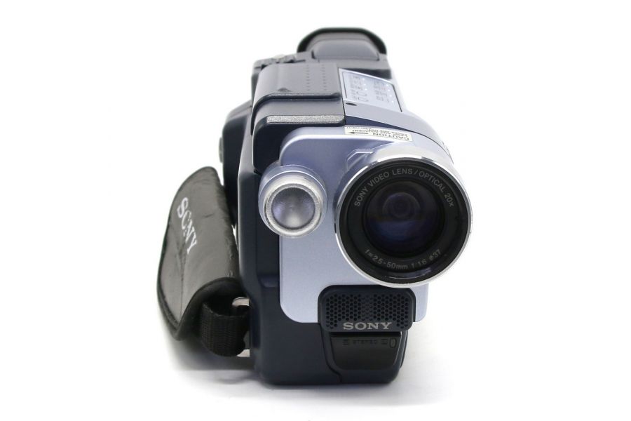 Видеокамера Sony DCR-TRV147E