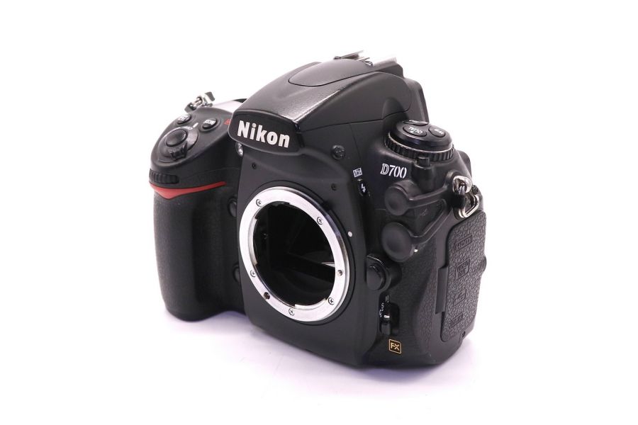 Nikon D700 body (пробег 179420 кадров)