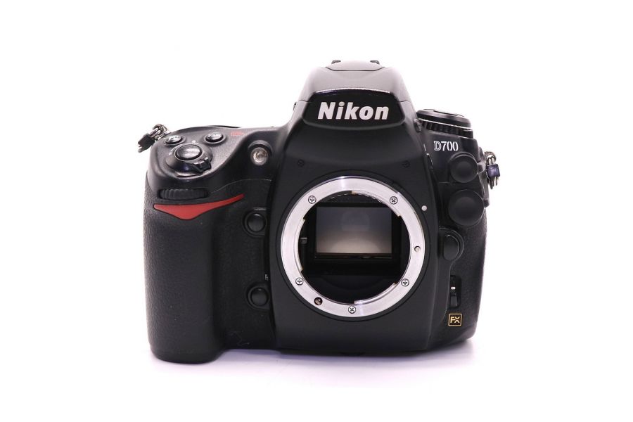 Nikon D700 body (пробег 179420 кадров)