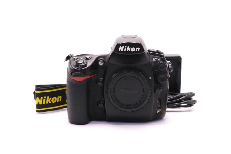 Nikon D700 body (пробег 179420 кадров)