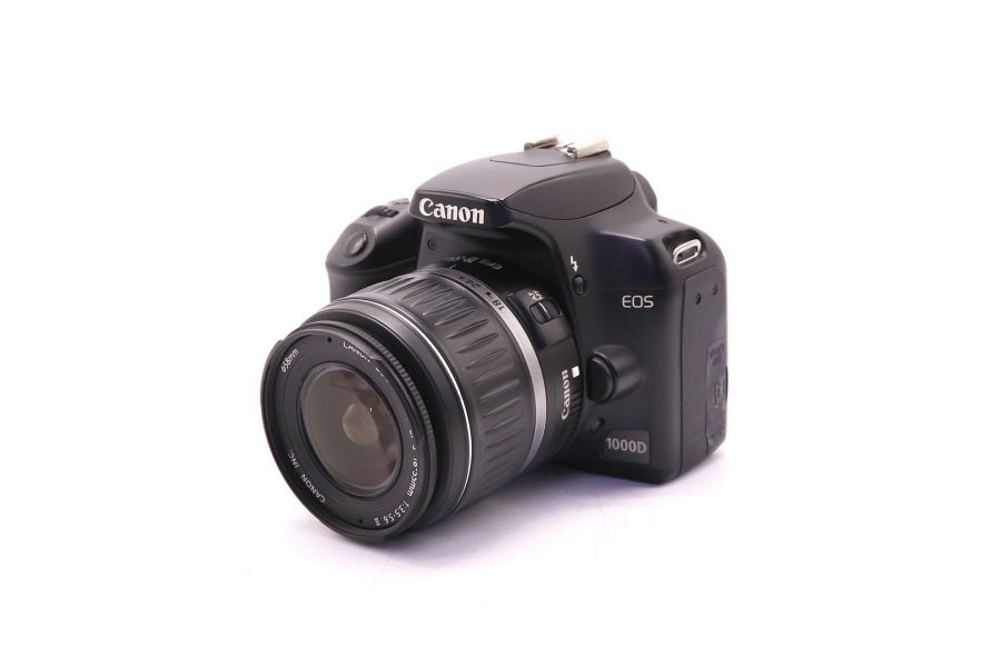 Фотокамера Canon EOS 1000D kit (пробег 21050 кадров)