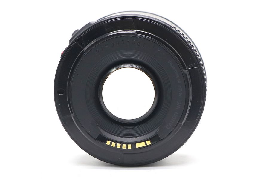 Canon EF 50mm f/1.8 II в упаковке (Malaysia).