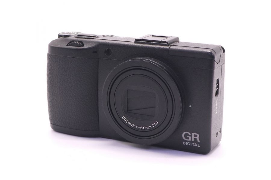 Ricoh GR III Digital (пробег 2720 кадров)