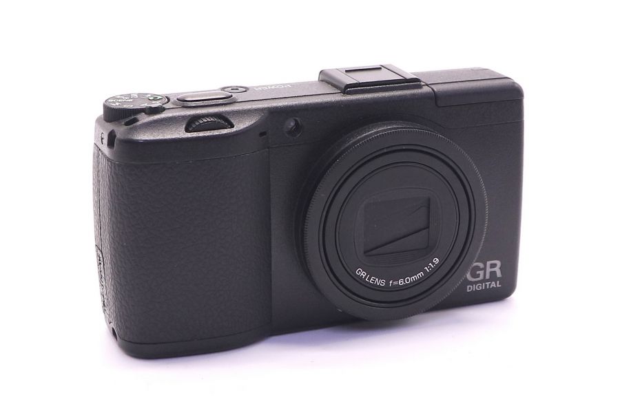Ricoh GR III Digital (пробег 2720 кадров)