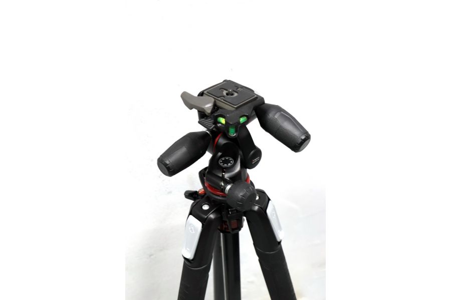 Штатив Manfrotto 055 + голова manfrotto MHXPRO-3W