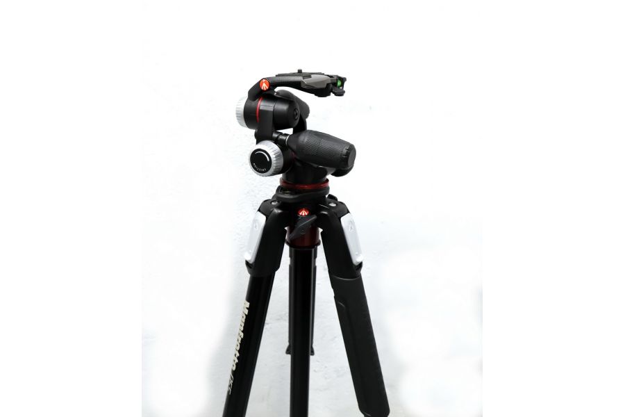 Штатив Manfrotto 055 + голова manfrotto MHXPRO-3W