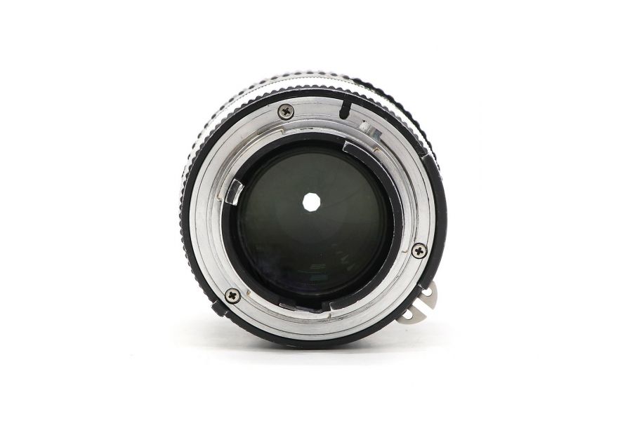 Nikon 35mm f/1.4 Nikkor б.