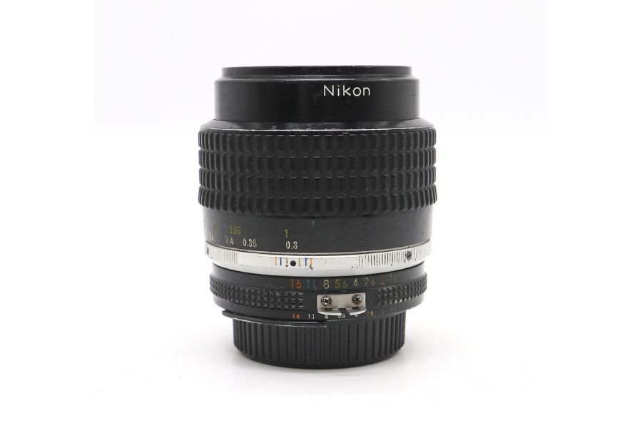 Nikon 35mm f/1.4 Nikkor б.