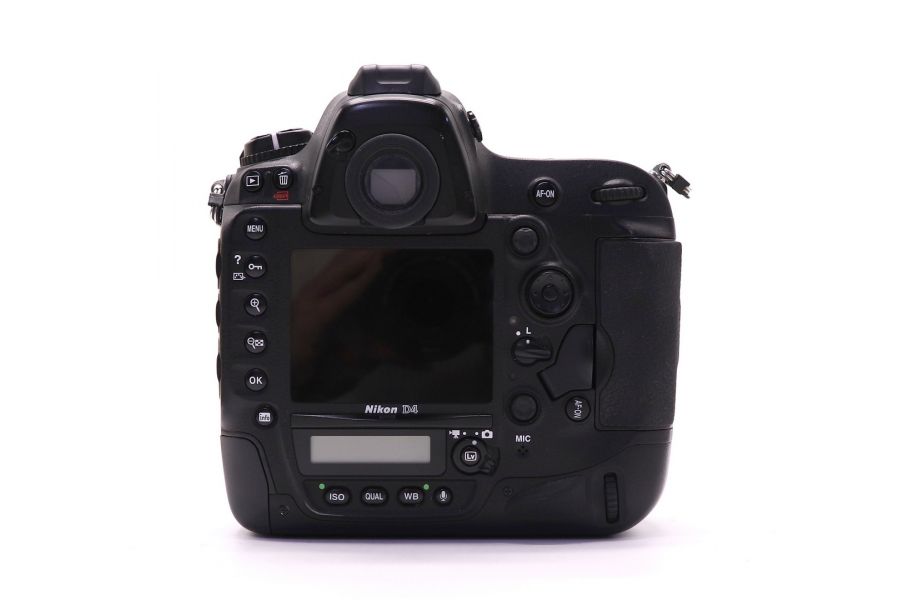 Nikon D4 body в упаковке (пробег 147000 кадров)