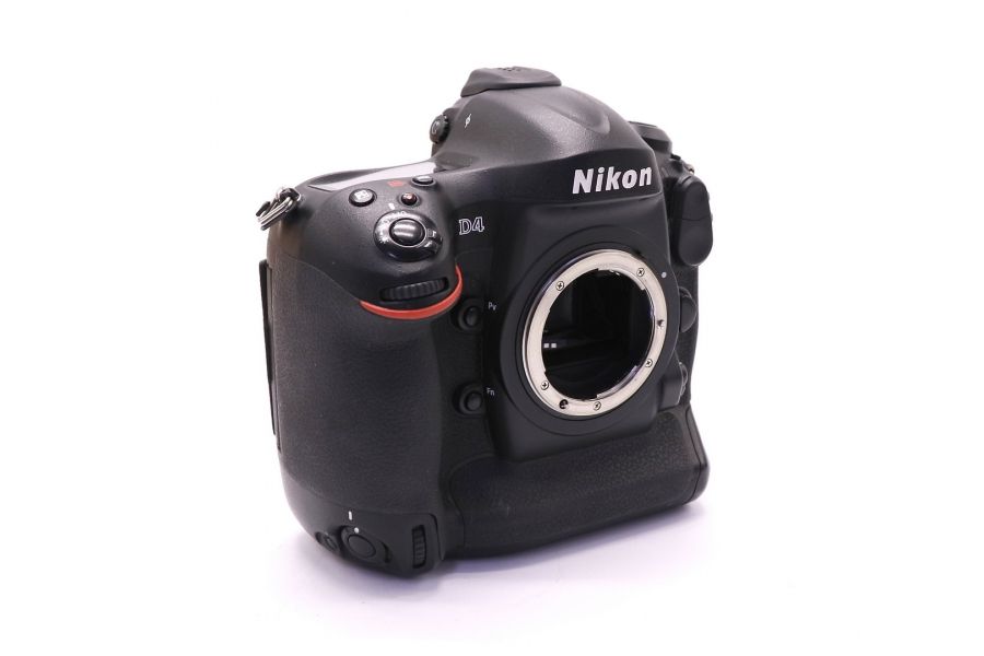 Nikon D4 body в упаковке (пробег 147000 кадров)