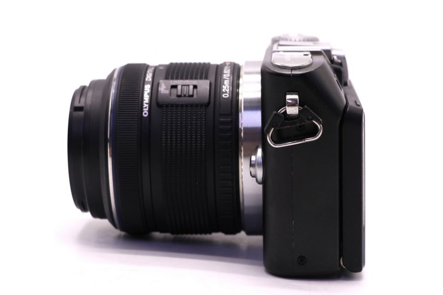 Olympus pen E-PL3 kit (пробег 17500 кадров)