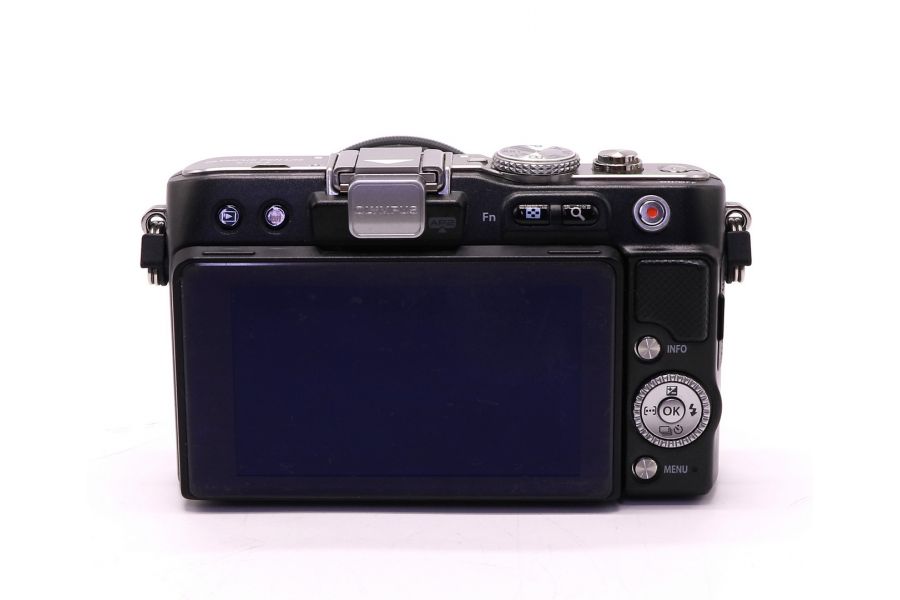 Olympus pen E-PL3 kit (пробег 17500 кадров)