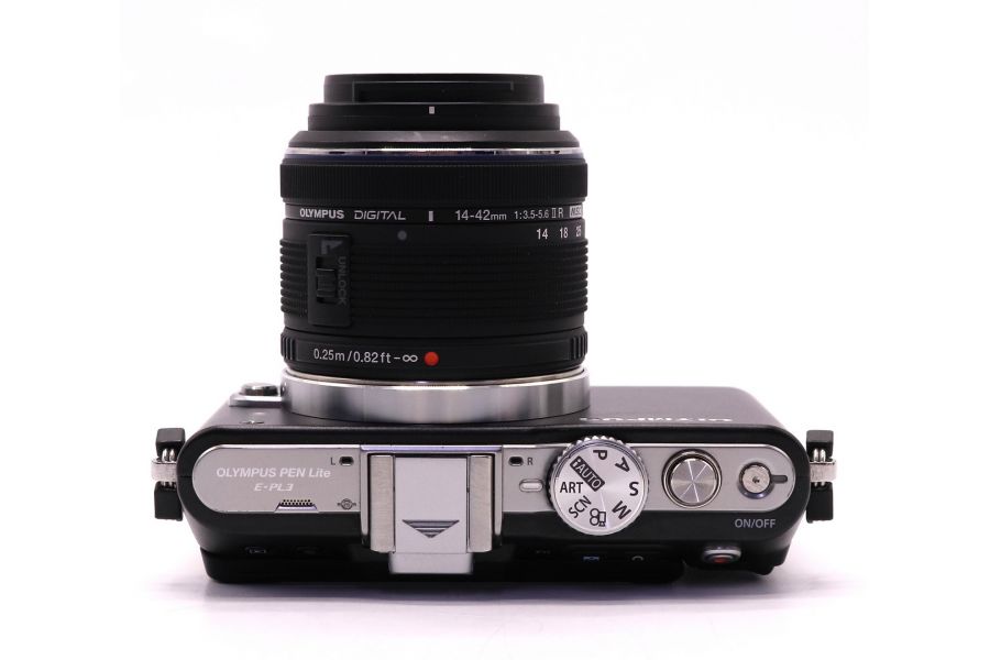 Olympus pen E-PL3 kit (пробег 17500 кадров)