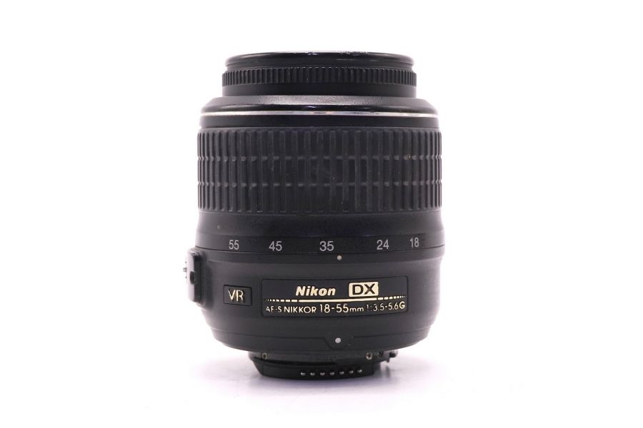 Nikon 18-55mm f/3.5-5.6G AF-S VR DX Nikkor (Thailand, 2009)
