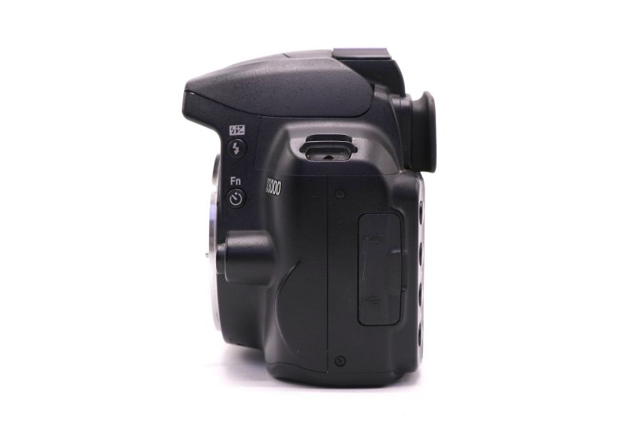 Nikon D3000 body (пробег 7080 кадров)