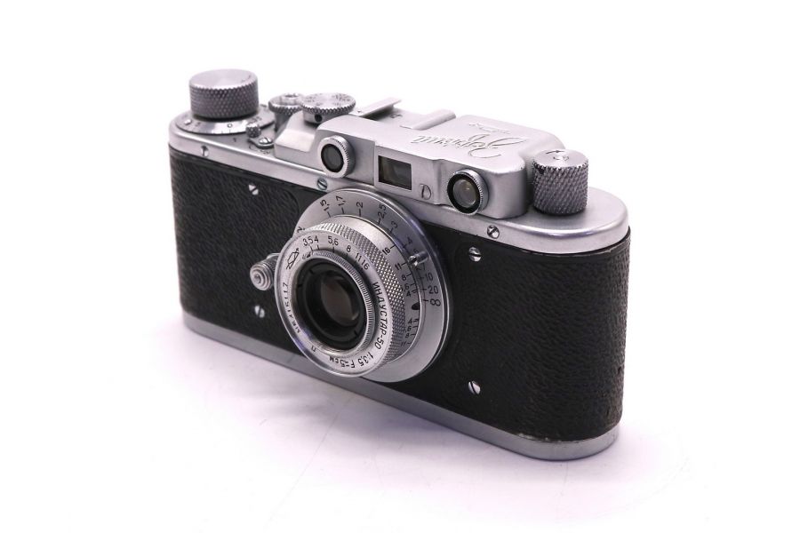 Зоркий + Индустар 50 в упаковке