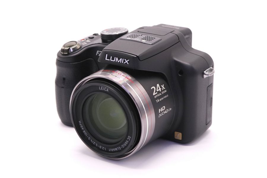 Panasonic Lumix DMC-FZ45 в упаковке