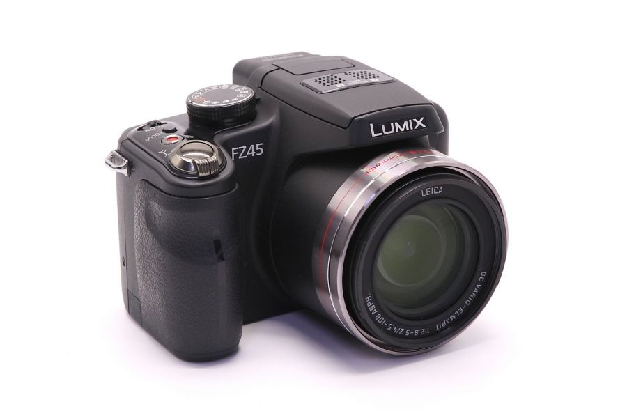 Panasonic Lumix DMC-FZ45 в упаковке