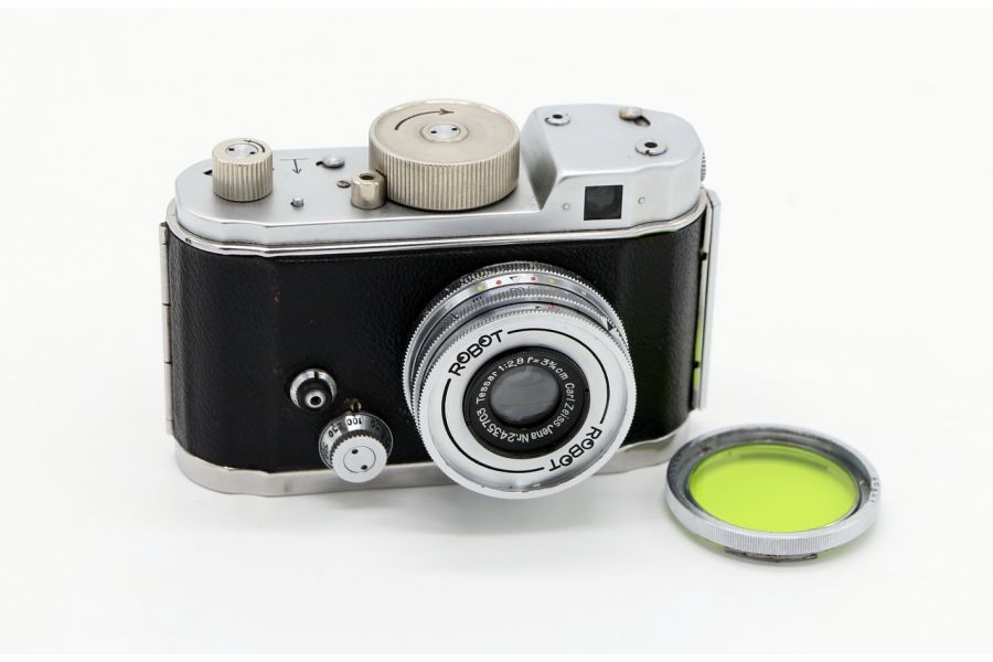 Robot II + Tessar 2.8/3,75cm (Germany, 1938)