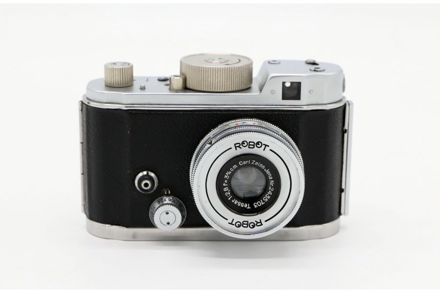 Robot II + Tessar 2.8/3,75cm (Germany, 1938)