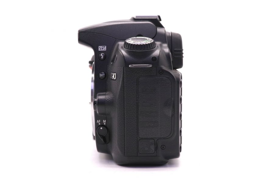 Nikon D90 body (пробег 28380 кадров)
