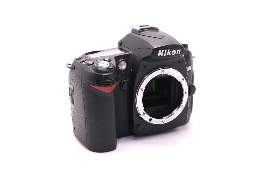 Nikon D90 body (пробег 28380 кадров)