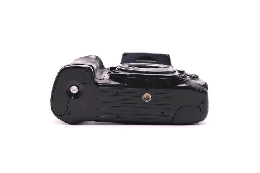 Nikon F90X body (Japan, 1996)