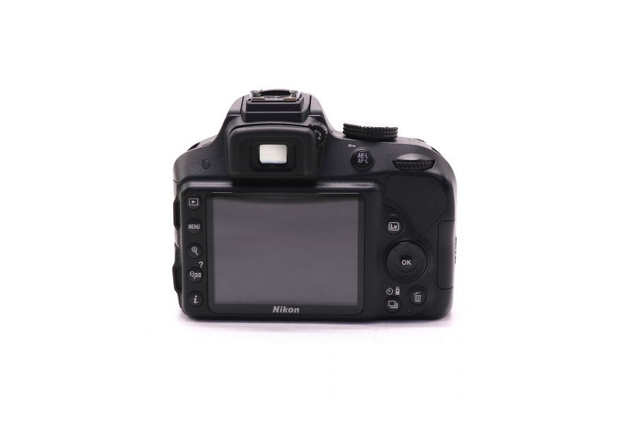 Nikon D3300 kit в упаковке (пробег 555 кадров)
