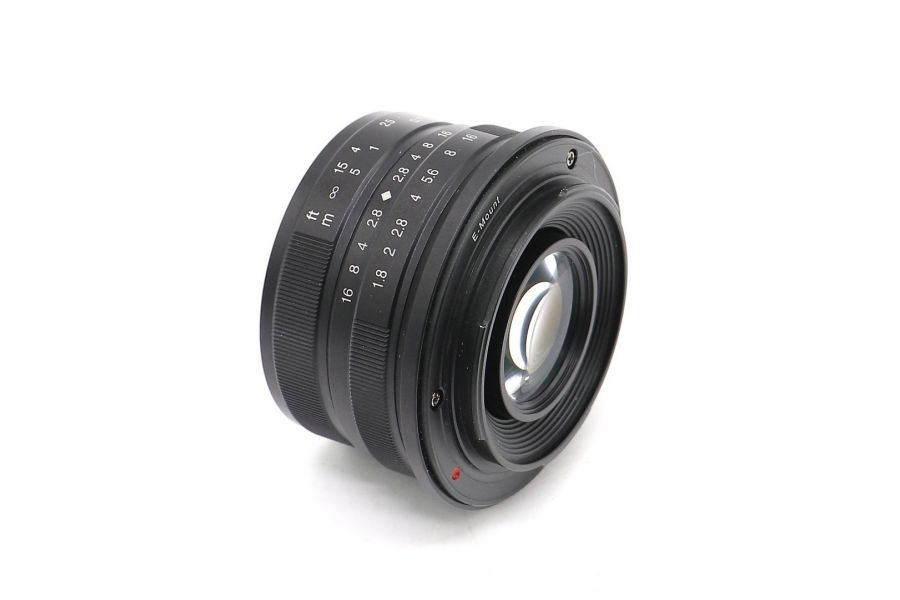 7Artisans 25mm f/1.8 Sony E в упаковке