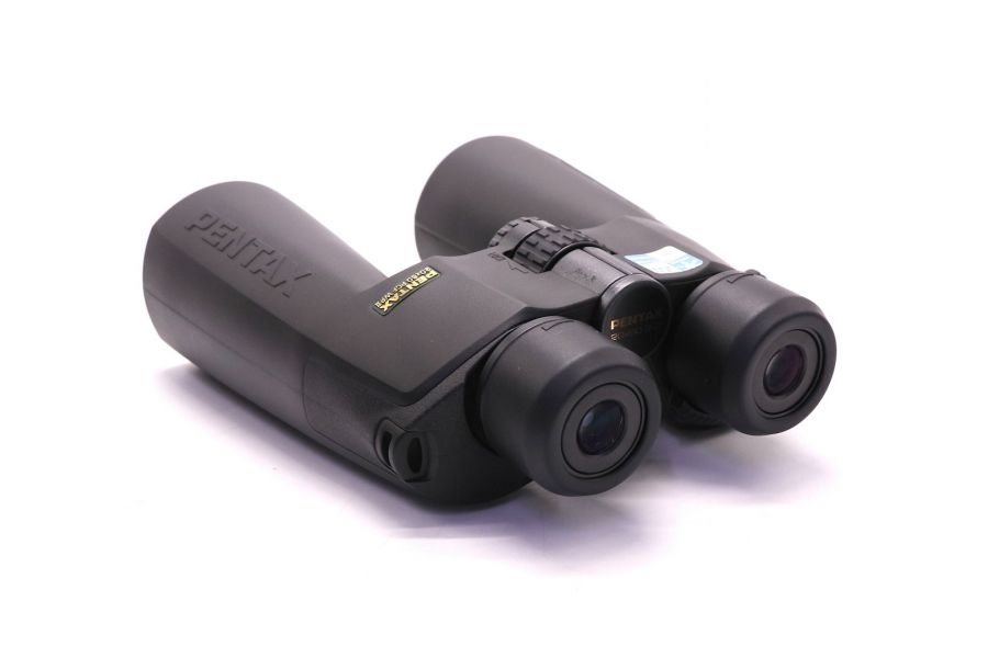 Бинокль Pentax 20x60 PCF WP II в упаковке