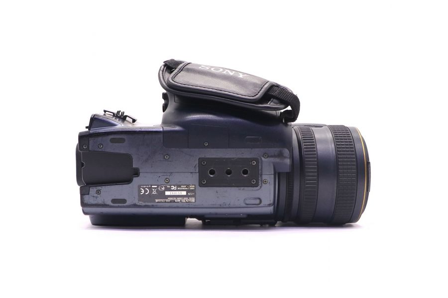 Видеокамера Sony DCR-VX2200E