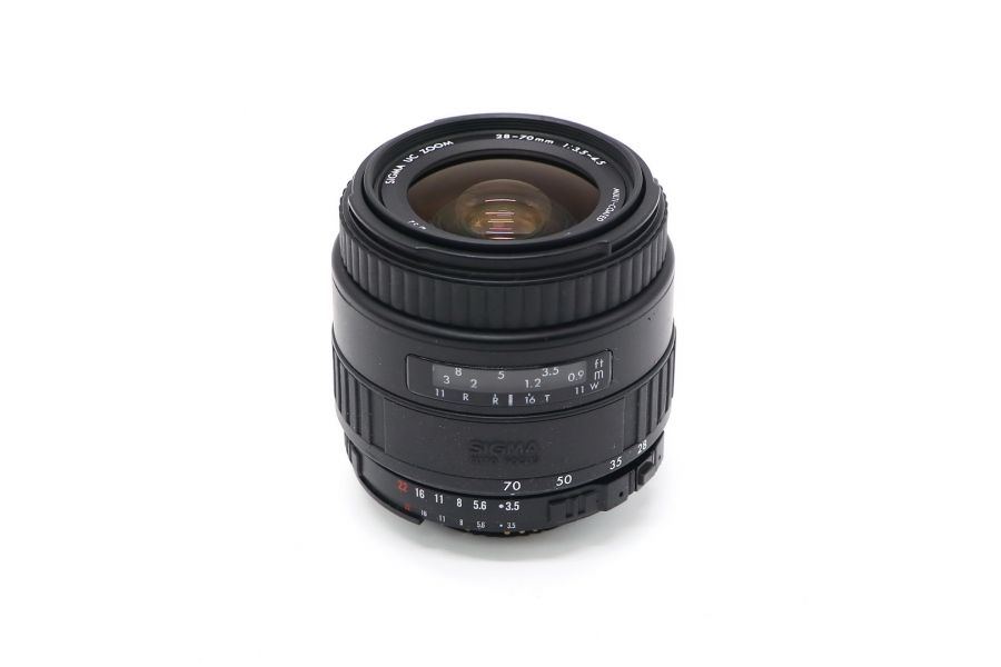 Sigma AF 28-70mm f/3.5-4.5 MC UC Zoom Nikon F
