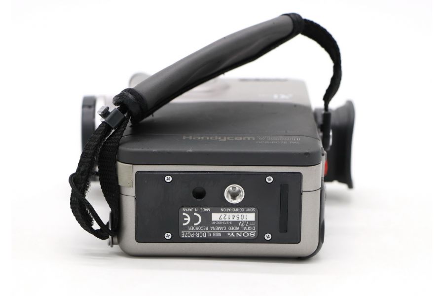 Видеокамера Sony DCR-PC7E