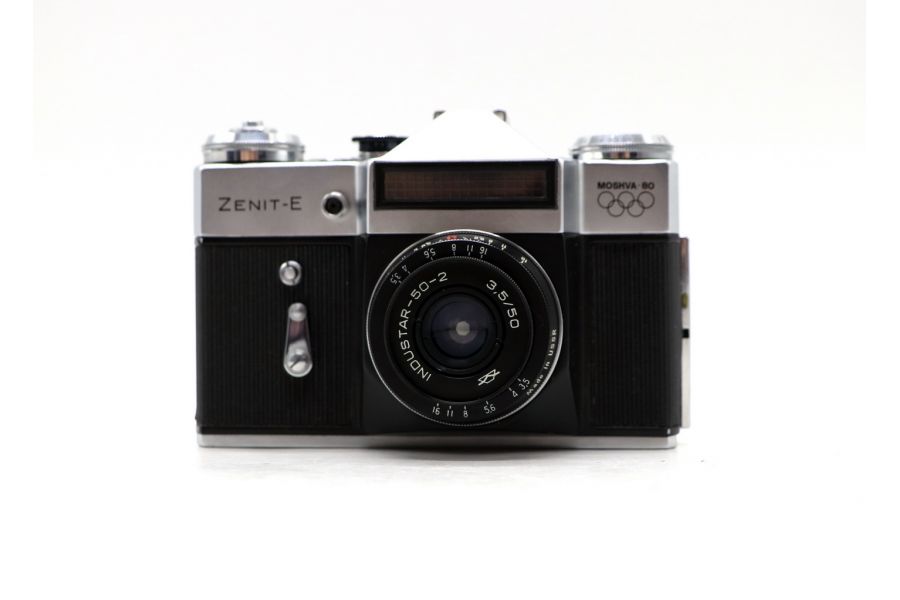 Зенит Е Москва-1980 + индустар 50-2 в упаковке