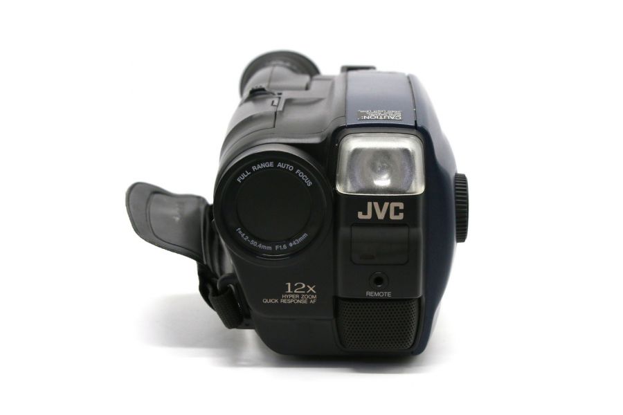 Видеокамера JVC GR-AX400EG в упаковке