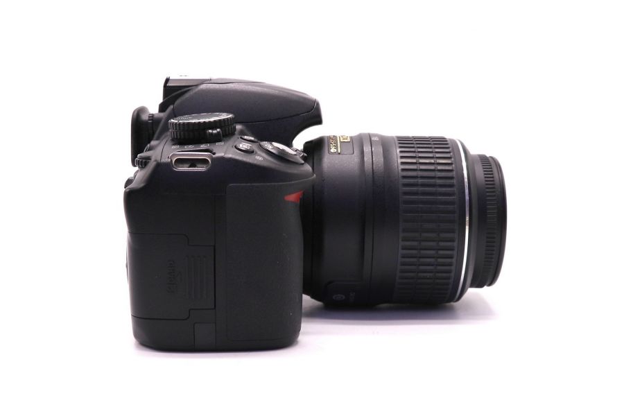 Nikon D3100 kit (пробег 12595 кадров)