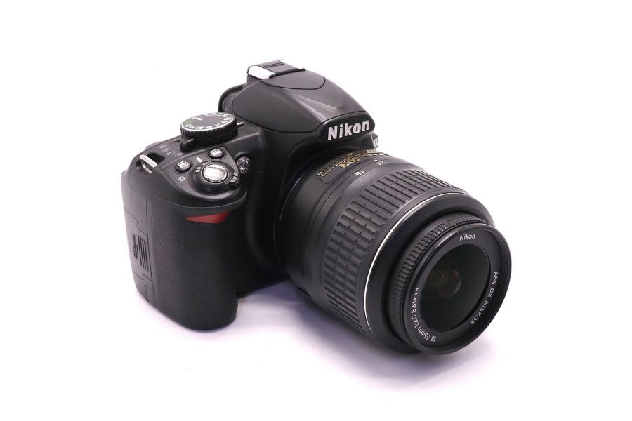 Nikon D3100 kit (пробег 12595 кадров)