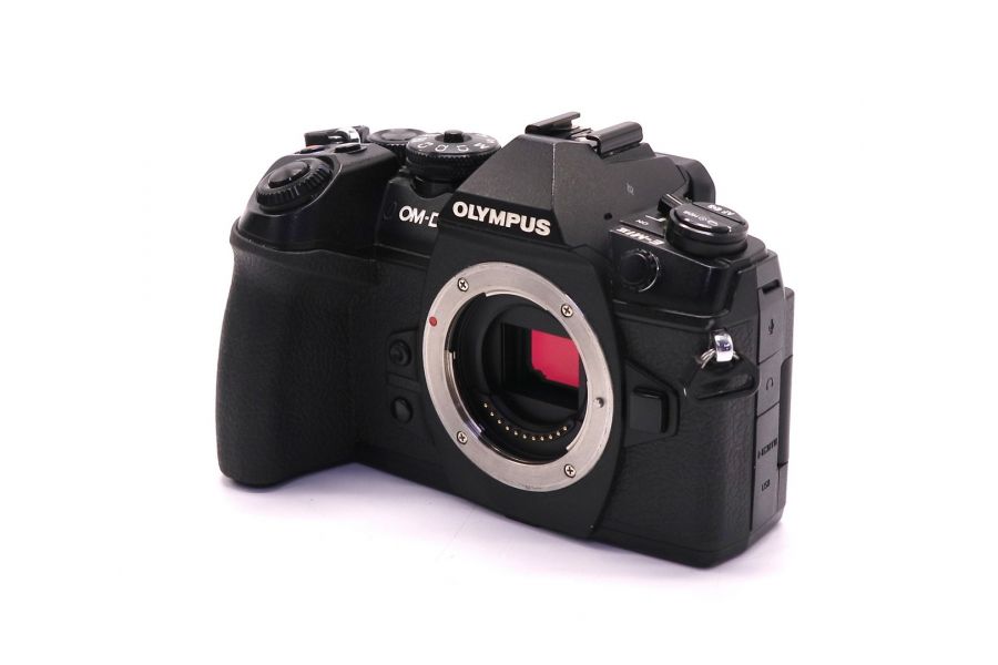 Olympus OM-D E-M1 Mark II body (пробег 41000 кадров)