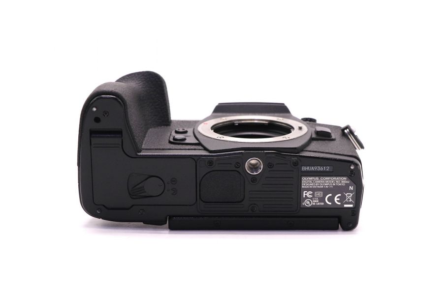 Olympus OM-D E-M1 Mark II body (пробег 41000 кадров)