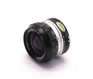 Объектив Nikon Nikkor-N.C Auto 2.8/24mm (Japan)