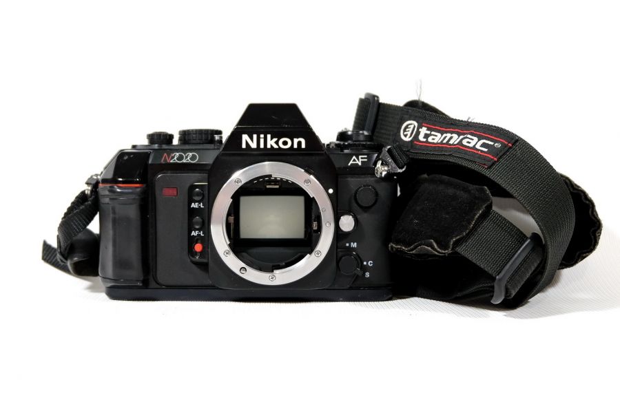 Nikon AF N2020 body (Japan, 1986) 