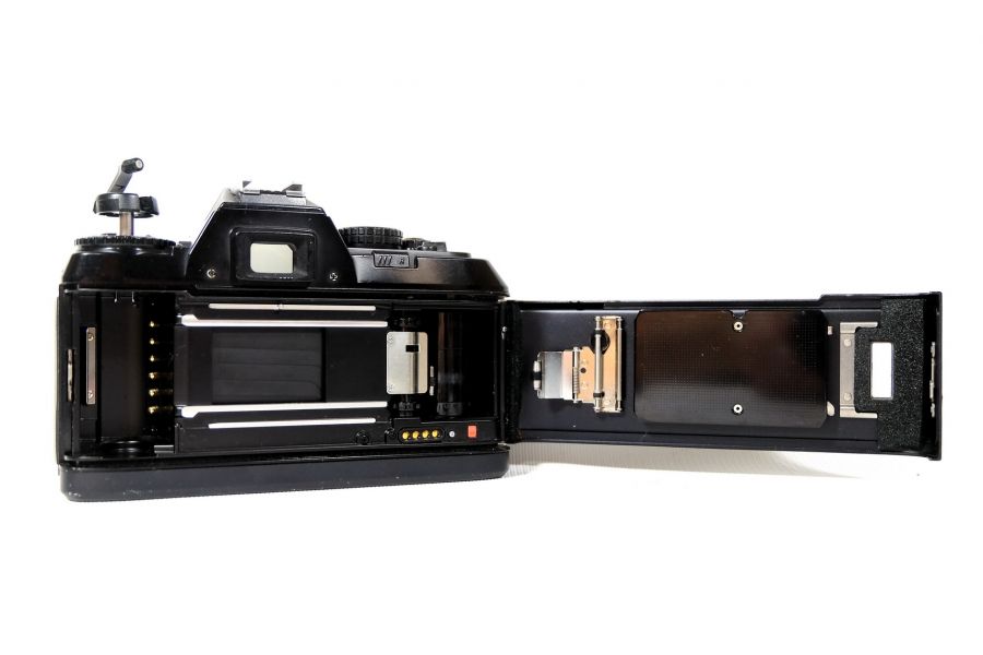 Nikon AF N2020 body (Japan, 1986) 