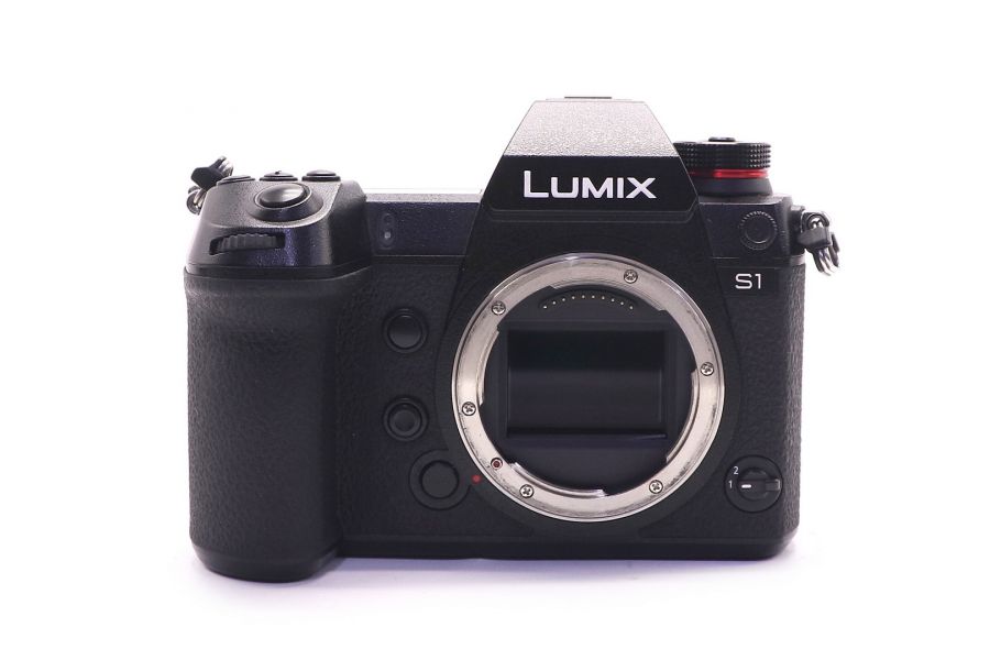 Panasonic Lumix DC-S1 body (пробег 323000 кадров)