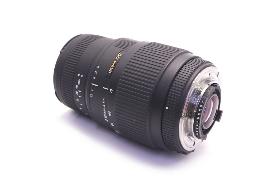 Sigma AF 70-300mm f/4-5.6 DG Macro for Nikon в упаковке