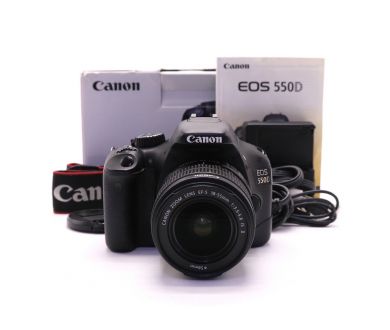 Canon EOS 550D kit в упаковке (пробег 17555 кадров)