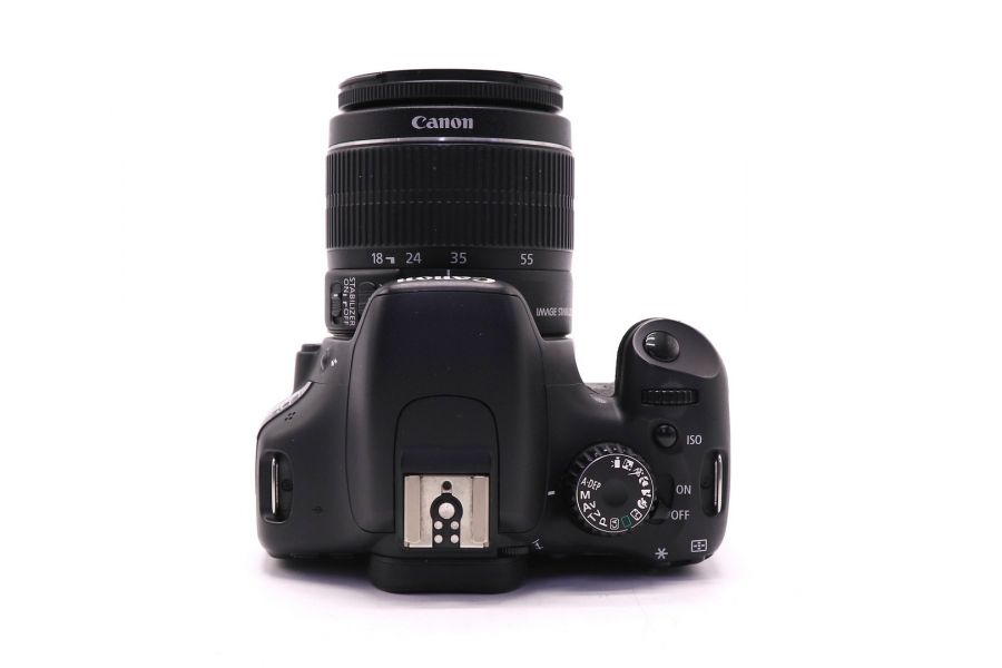 Canon EOS 550D kit в упаковке (пробег 17555 кадров)
