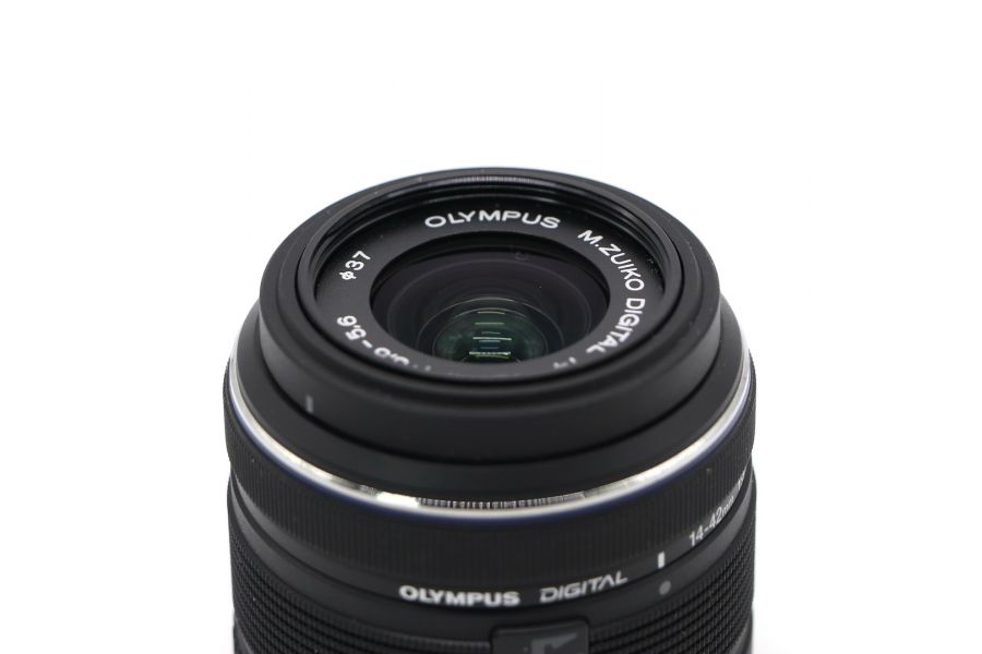 Olympus M.Zuiko Digital 14-42mm f/3.5-5.6 II R MSC (черный)